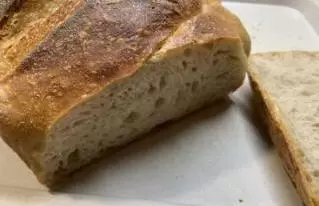 Élesztőmentes kovászos kenyér kenyérlisztből