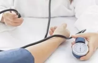 magas vérnyomás kontroll alatt